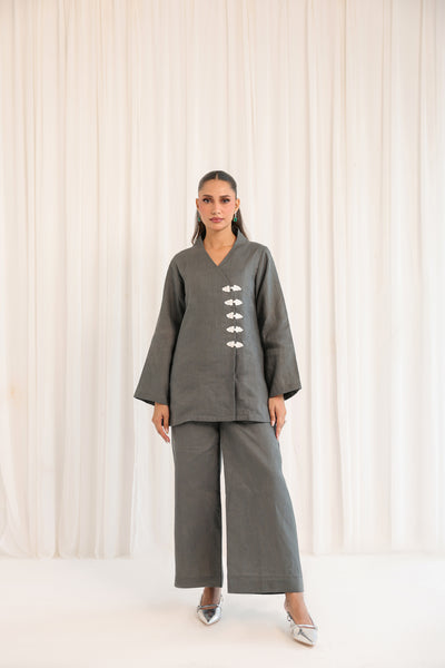 Charcoal Grey overlap basic