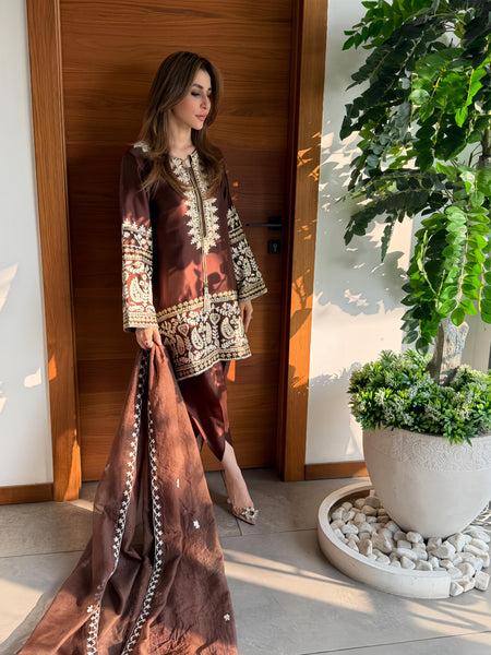 Snapdragon Chocolate Brown